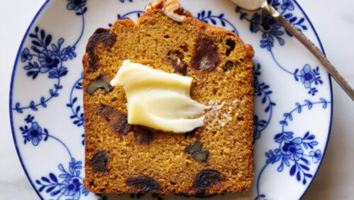The Pumpkin Bread Recipe I Make on Repeat Every Fall