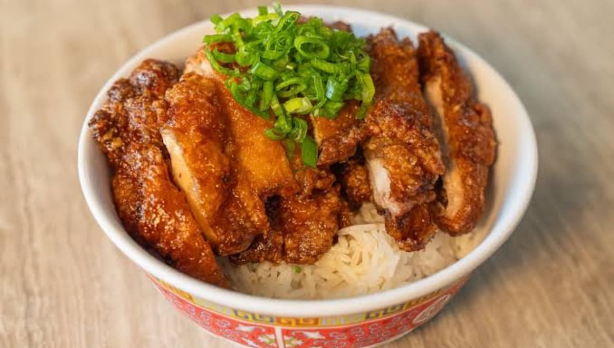 Crispy Honey Garlic Butter Chicken Thighs just One Pan and 30 Minutes