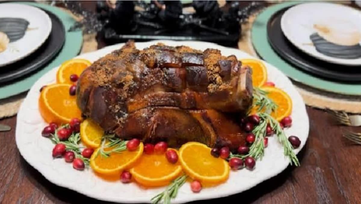 Brown Sugar Bourbon Glazed Ham: The Easiest Christmas Showstopper