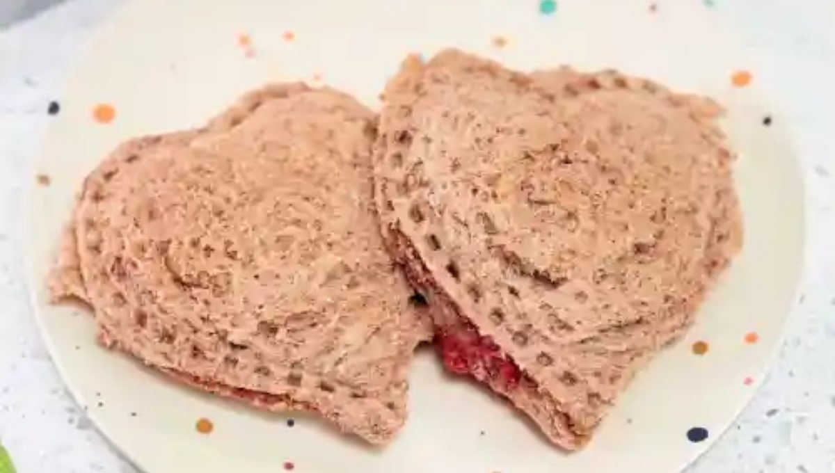 Homemade Uncrustables: The Freezer Trick Picky Eaters Love