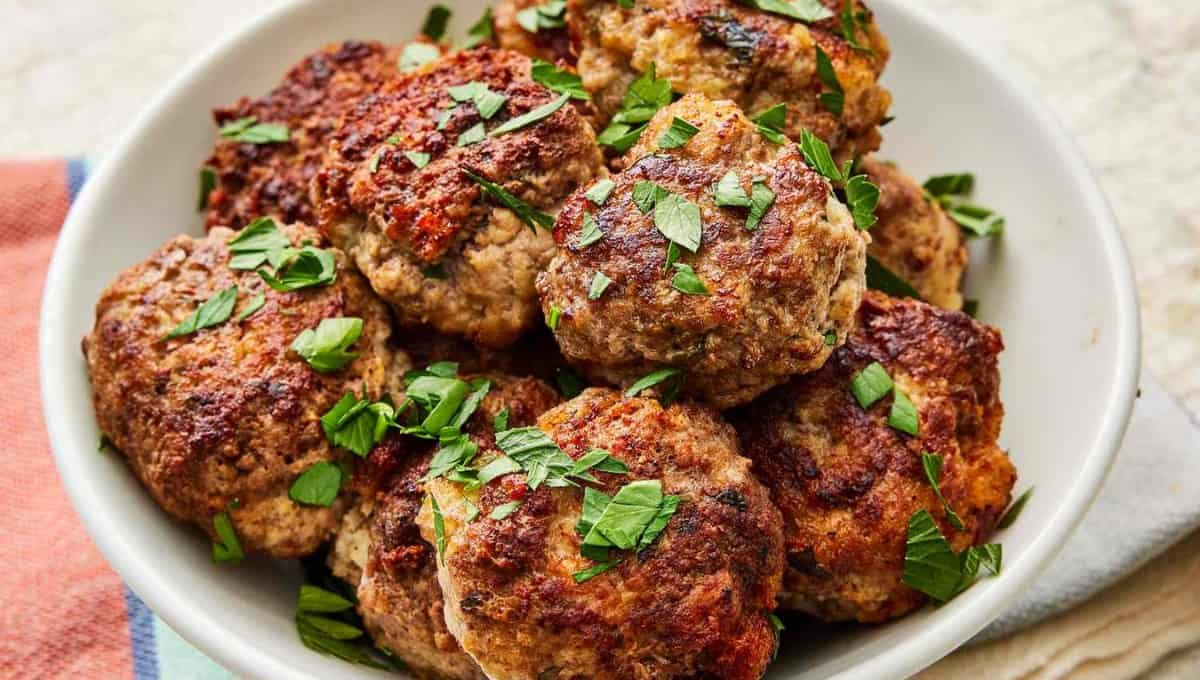 Homemade Italian Meatballs That Never Fall Apart (My Go-To Recipe)