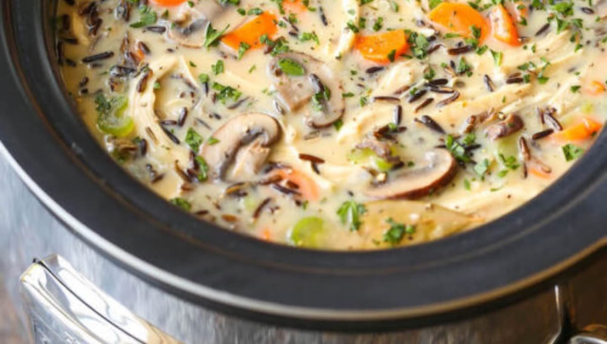 Crockpot Chicken and Wild Rice Soup That Basically Makes ItselfCrockpot Chicken and Wild Rice Soup That Basically Makes Itself