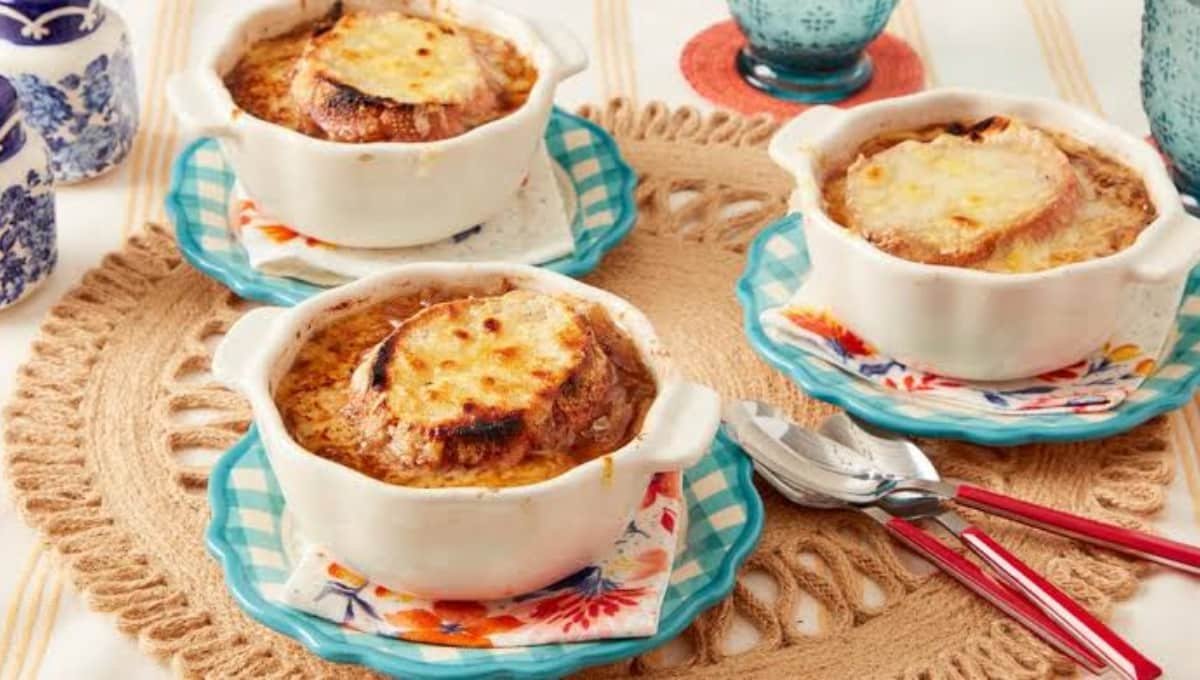 The French Onion Soup Recipe That'll Make You Skip the Restaurant Version
