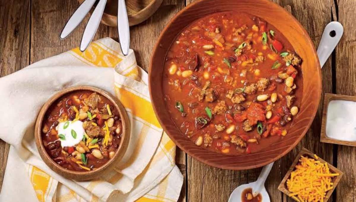 The Game Day Chili Everyone Secretly Fights Over