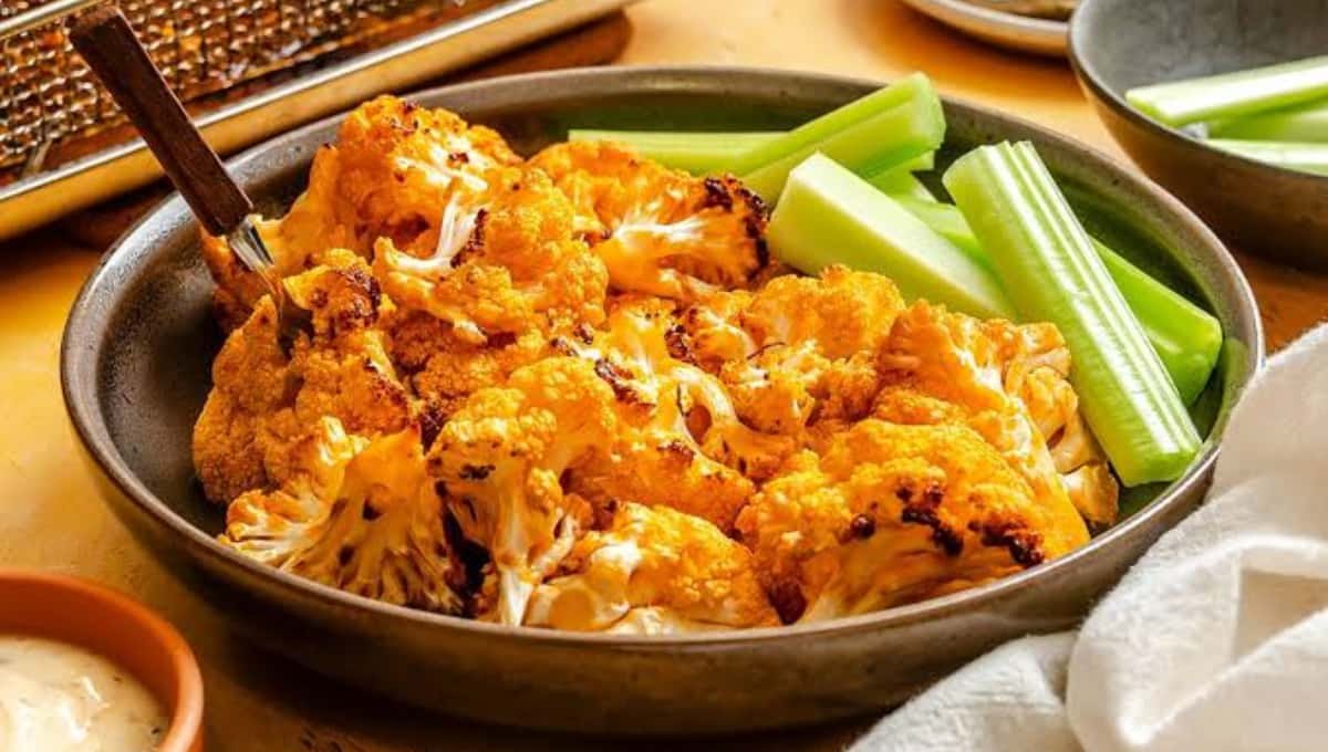 Crispy Air Fryer Buffalo Cauliflower Bites (Ready in 30 Min)