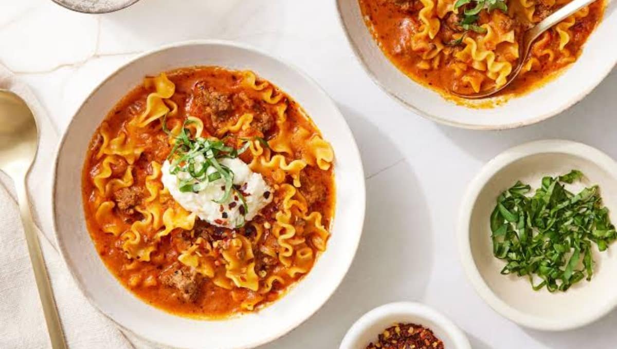 This Creamy Lasagna Soup Beats Real Lasagna Every Time