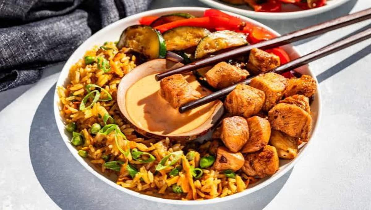 This 5-Minute Yum Yum Sauce Beats Any Hibachi Grill