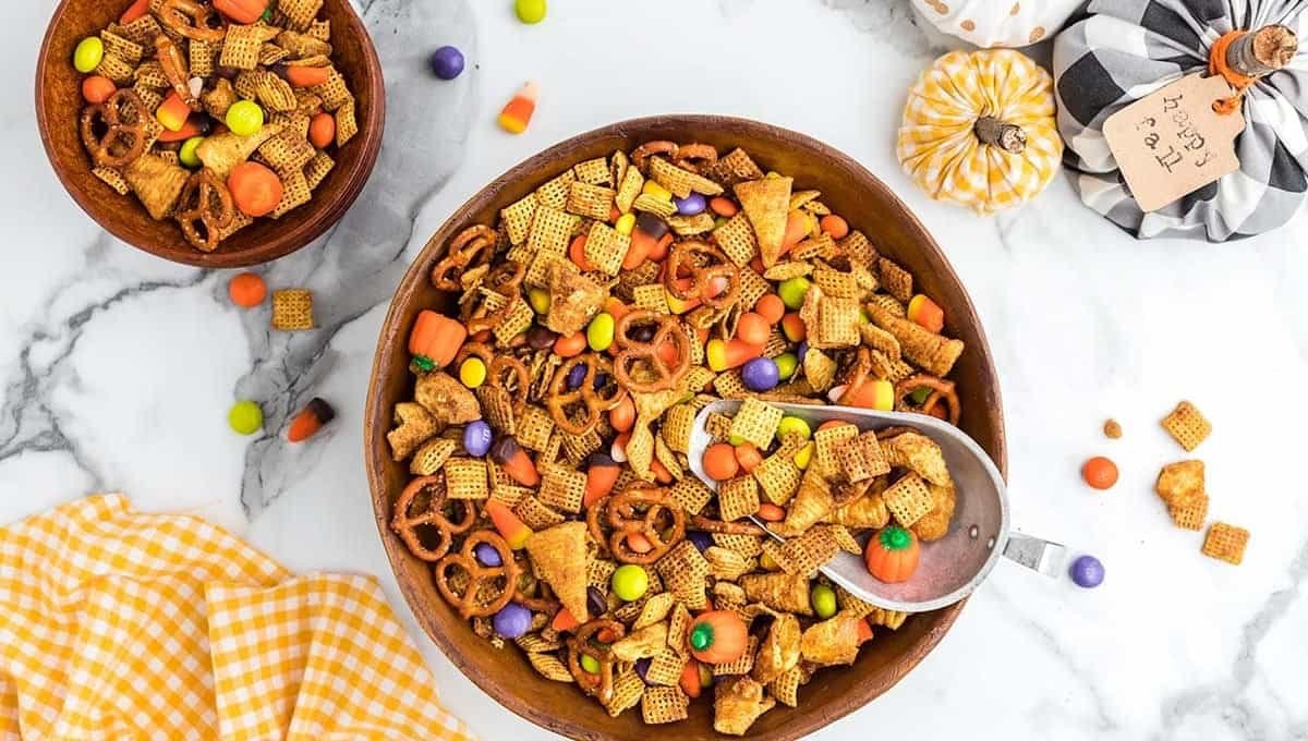 This Fall Chex Mix Smells Like Autumn Itself