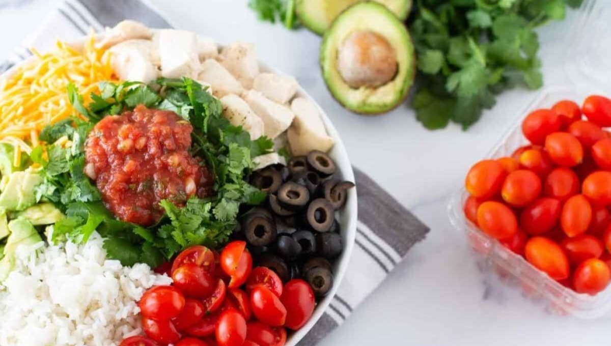 Chicken Burrito Bowl Meal Prep That Survives Until Thursday