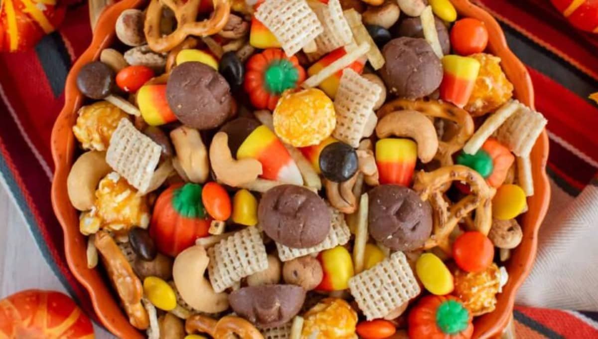 The Fall Snack Mix Everyone Keeps Asking For