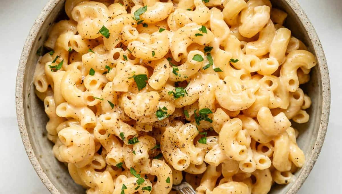 This Viral Pasta Hides 27g of Protein Per Bowl