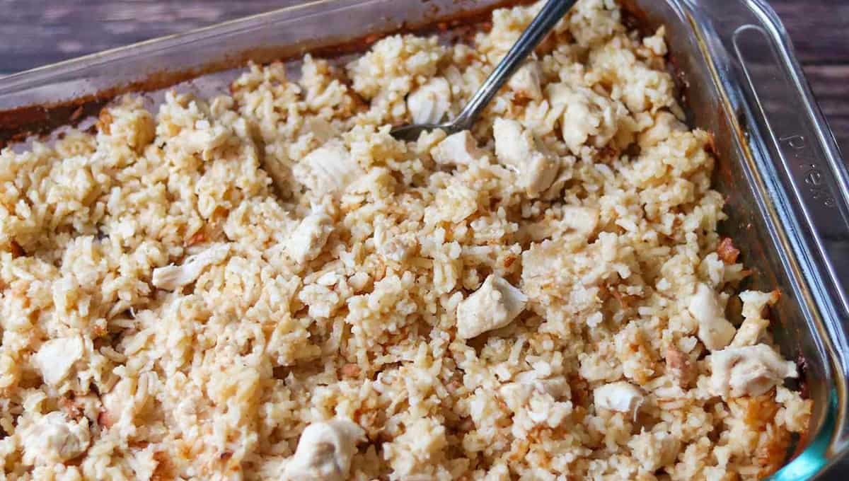 This One-Pan Chicken Rice Casserole Fixes Bad Days