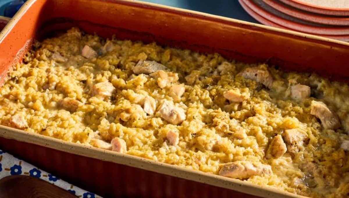 This One-Pan Chicken Rice Casserole Fixes Bad Days