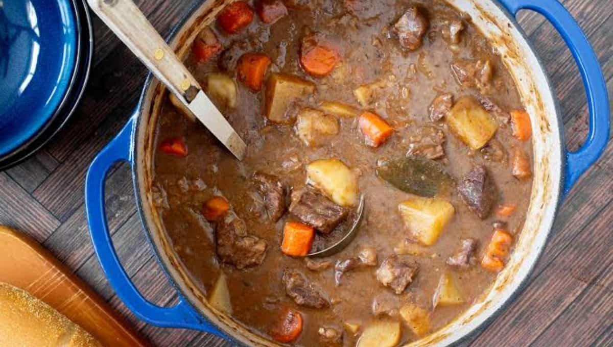 Red Wine Beef Stew So Tender It Melts 