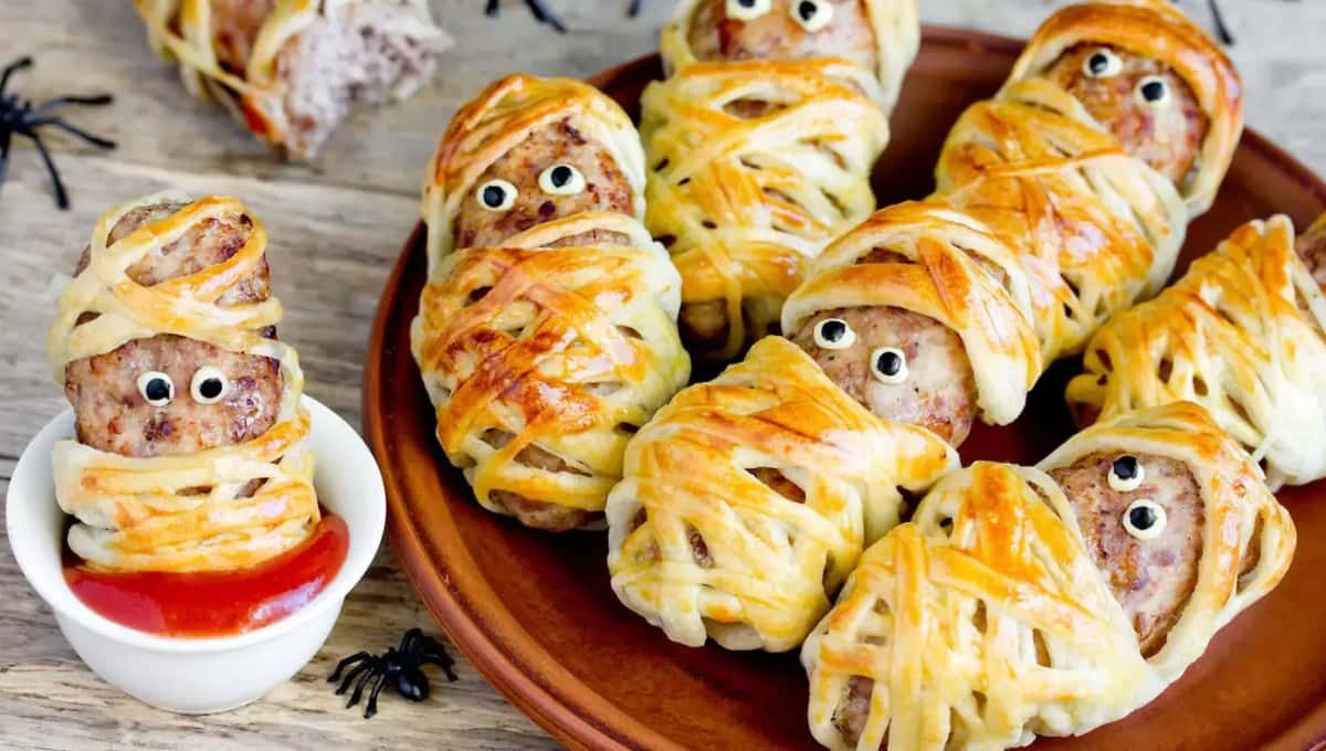 25 Halloween Breakfast Ideas That Turn Mornings Into the Main Event