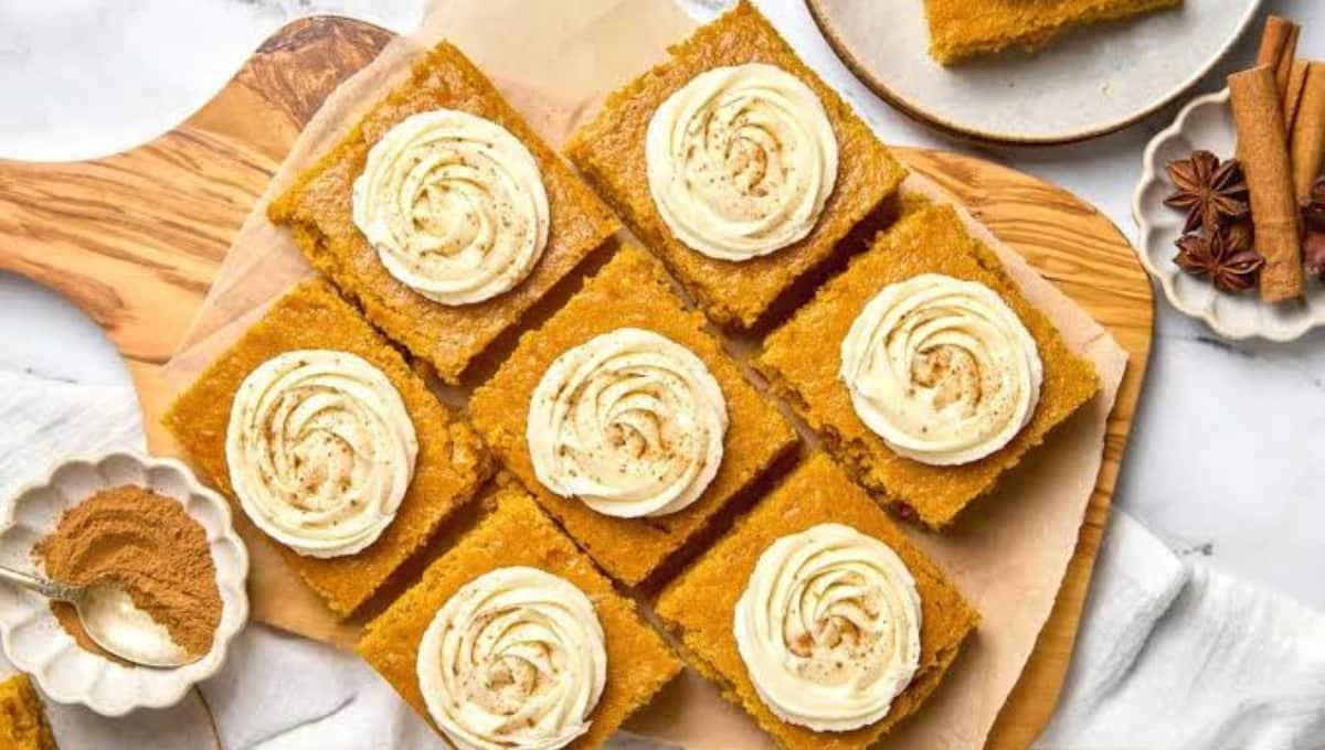 Pumpkin Bars With Cream Cheese Frosting That Stay Moist for Days