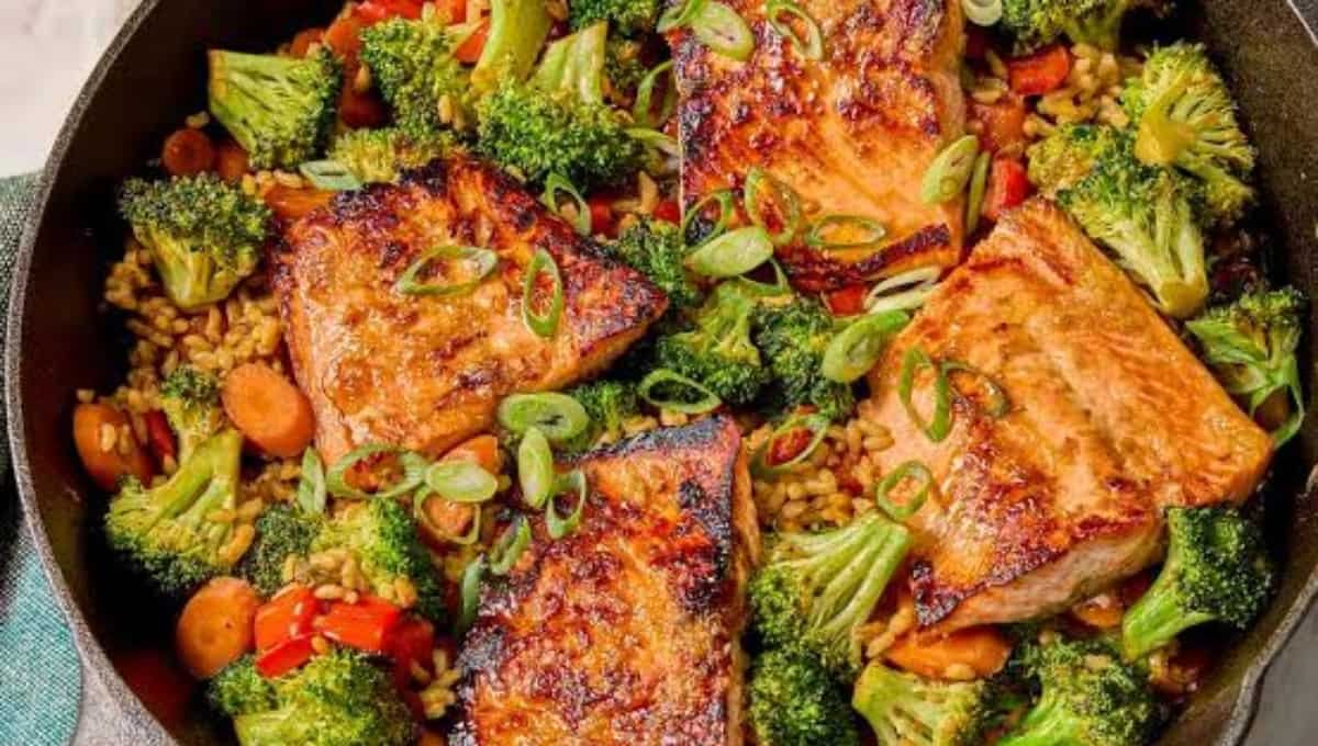 One-Pan Honey Garlic Salmon: The September Dinner That Actually Saves Your Week