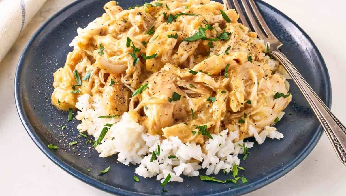 This Crockpot Chicken and Rice Practically Cooks Itself