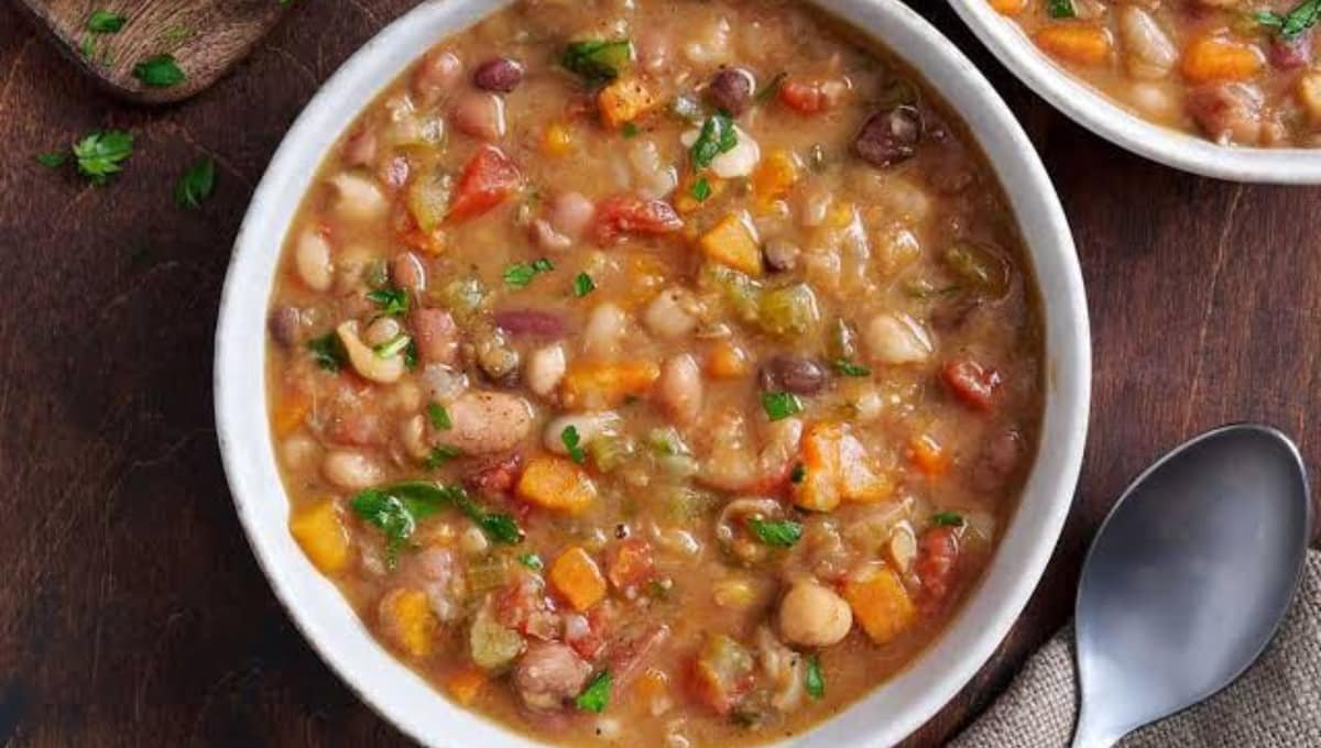 This 15 Bean Soup Fixes Everything Cold Weather Ruins