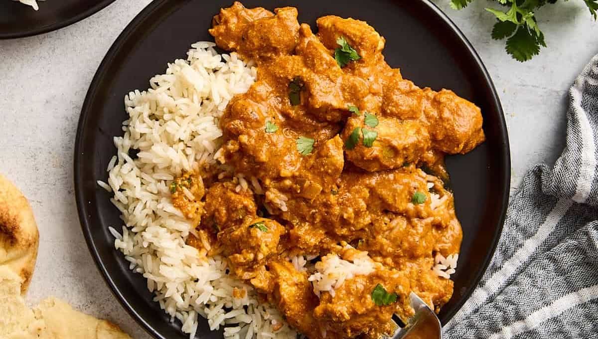 One-Pan Garlic Butter Chicken And Rice in 35 Minutes