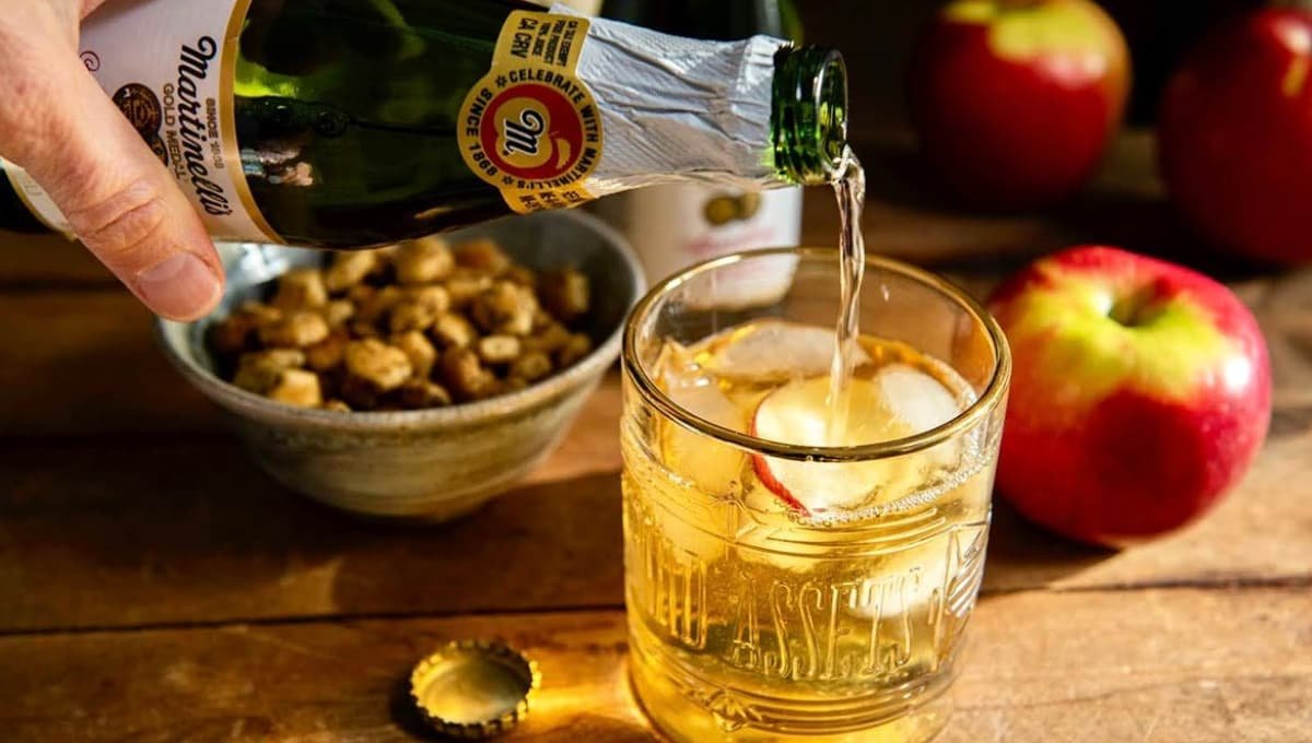 Spiced Apple Cider Bourbon Smash (Your New Favorite Fall Cocktail)