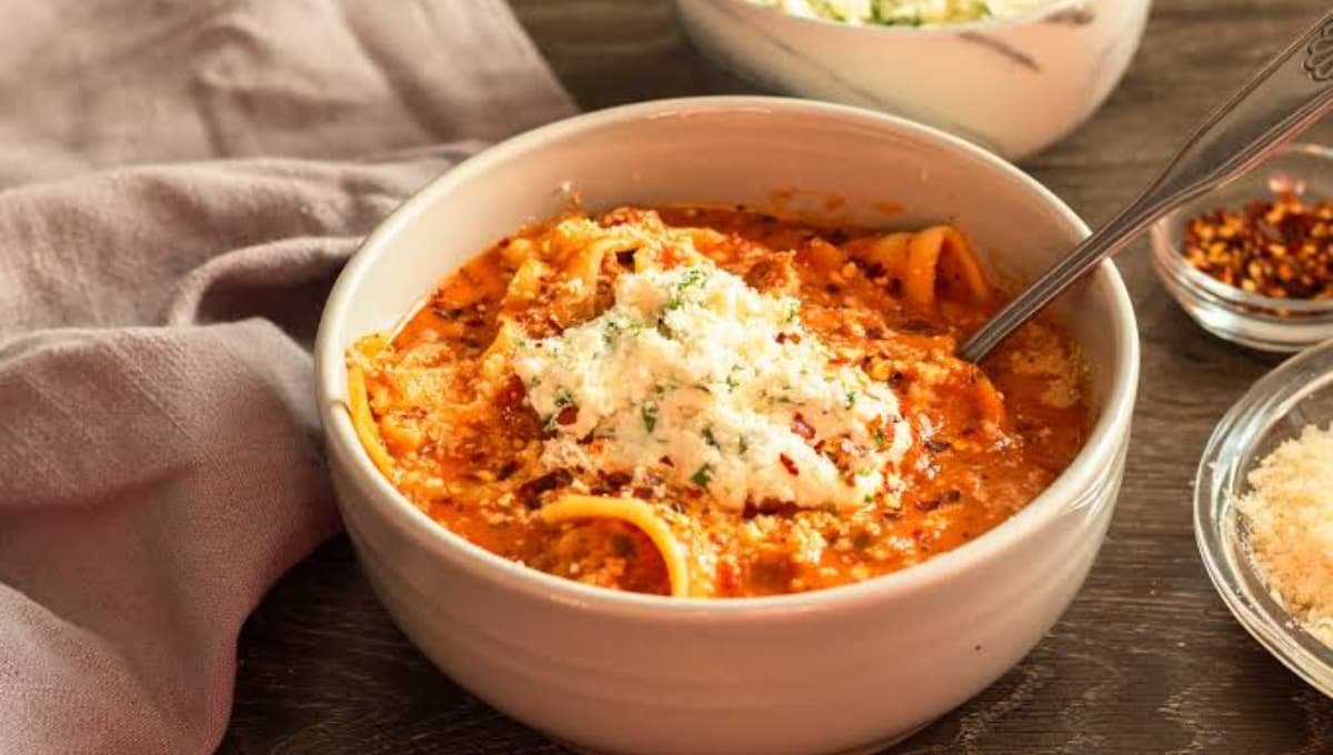 Lasagna Soup with Ricotta: Cozy Comfort in One Pot