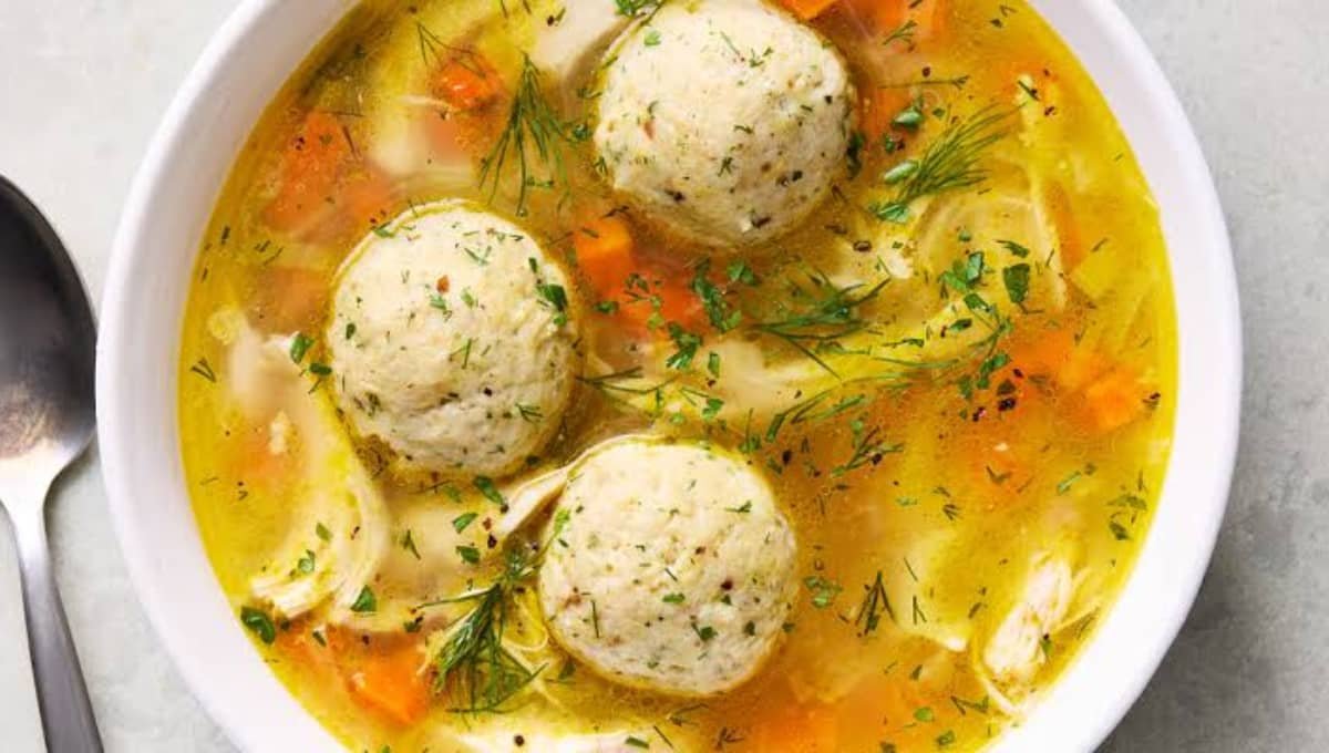 The Secret to Fluffy Matzo Ball Soup at Home
